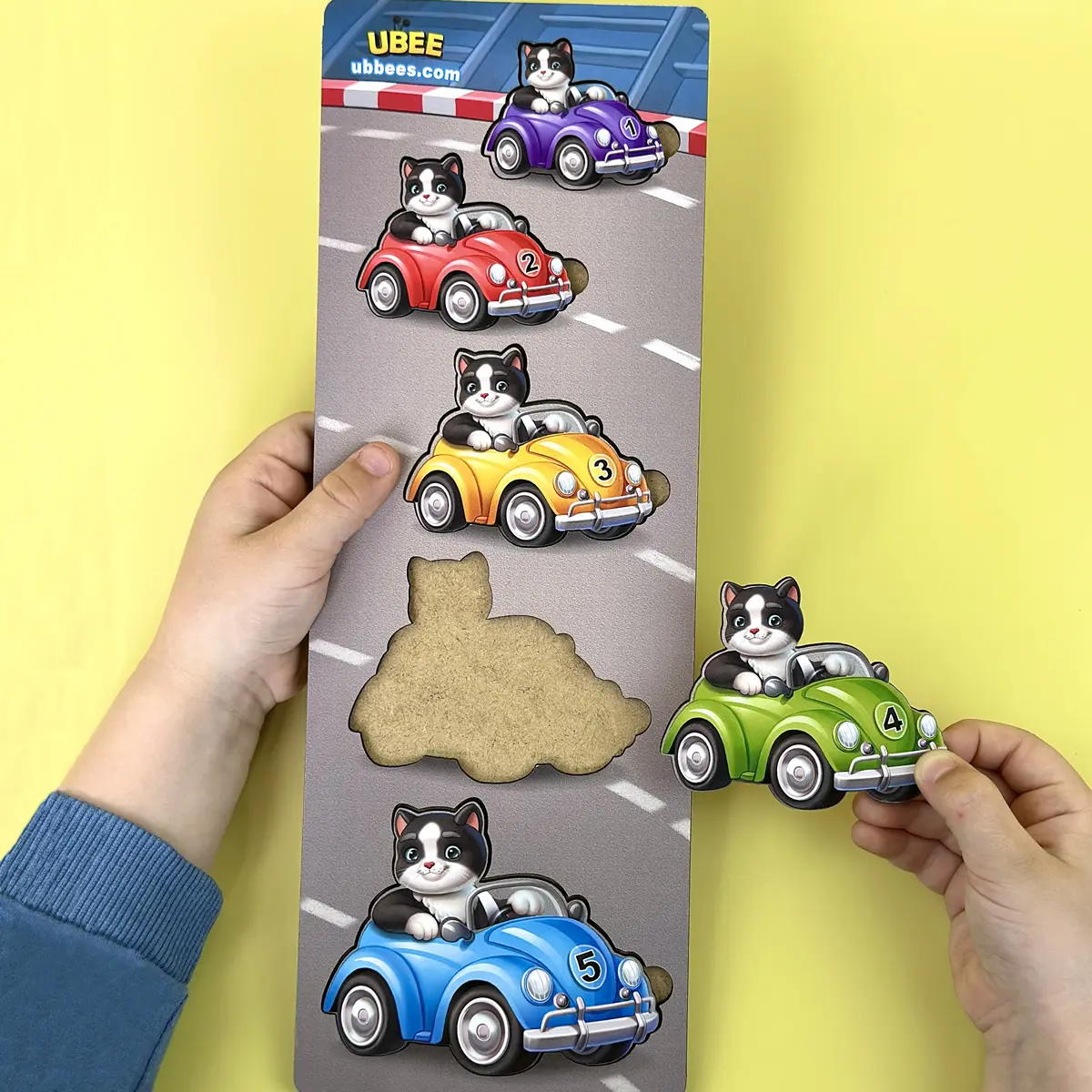 Гра "Гонщики більше - менше"