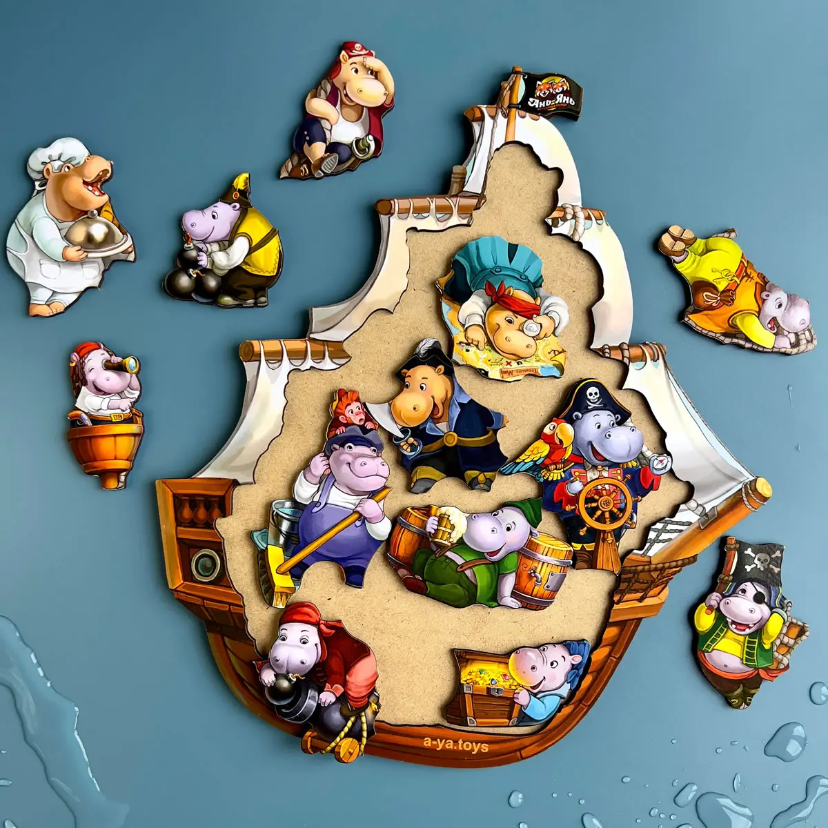 Дерев'яний пазл-вкладка: бегемотики-пірати. Розвиваюча гра для малят